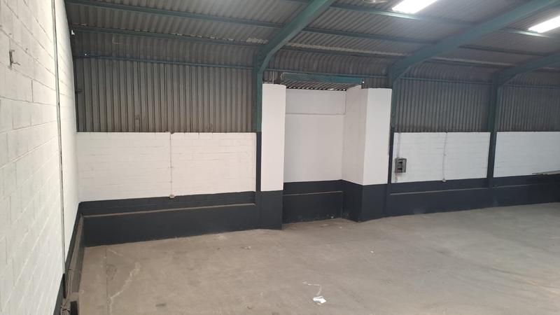 To Let commercial Property for Rent in Sidwell Eastern Cape